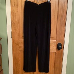 Chico's Travelers black pants 1.5 Reg, 10 Medium